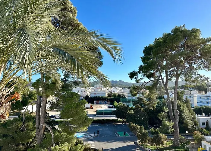San Antonio (Ibiza) hotels near Cafe del Mar
