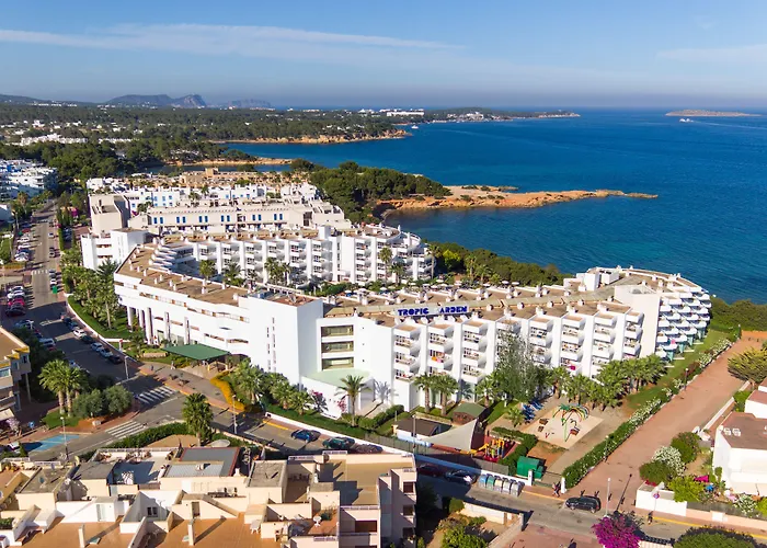 Santa Eularia des Riu Hotels With Pool near Can Muson